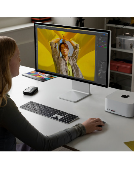 Mac Studio  Apple M2 Ultra chip con 24-core CPU and 60-core GPU, 1TB SSD
