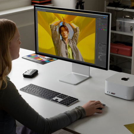 Mac Studio  Apple M2 Ultra chip con 24-core CPU and 60-core GPU, 1TB SSD
