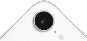 iPhone 17e bianco mostrato parzialmente da dietro, fotocamera Fusion in alto